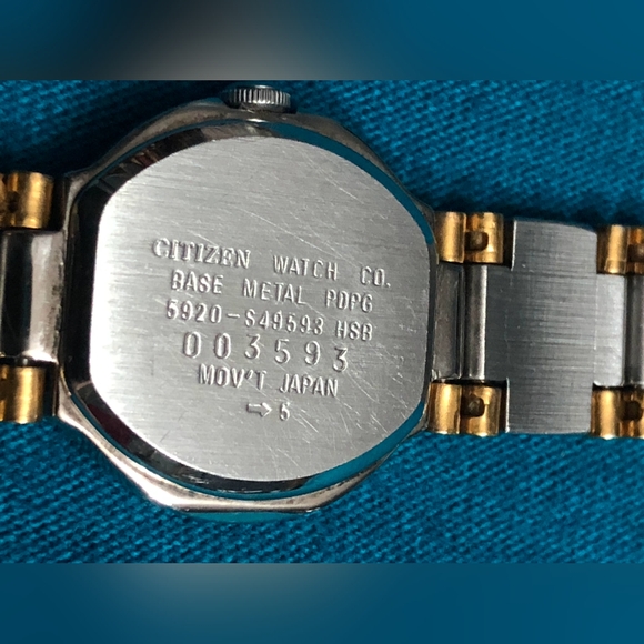 (933)Vintage Ladies Citizen CQ Two Tone Gold & Silver Quartz Watch…. - Picture 8 of 14